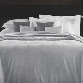 Cobertor-King-Trussardi-100--Microfibra-Aveludado-Piemontesi-Platino-Bege